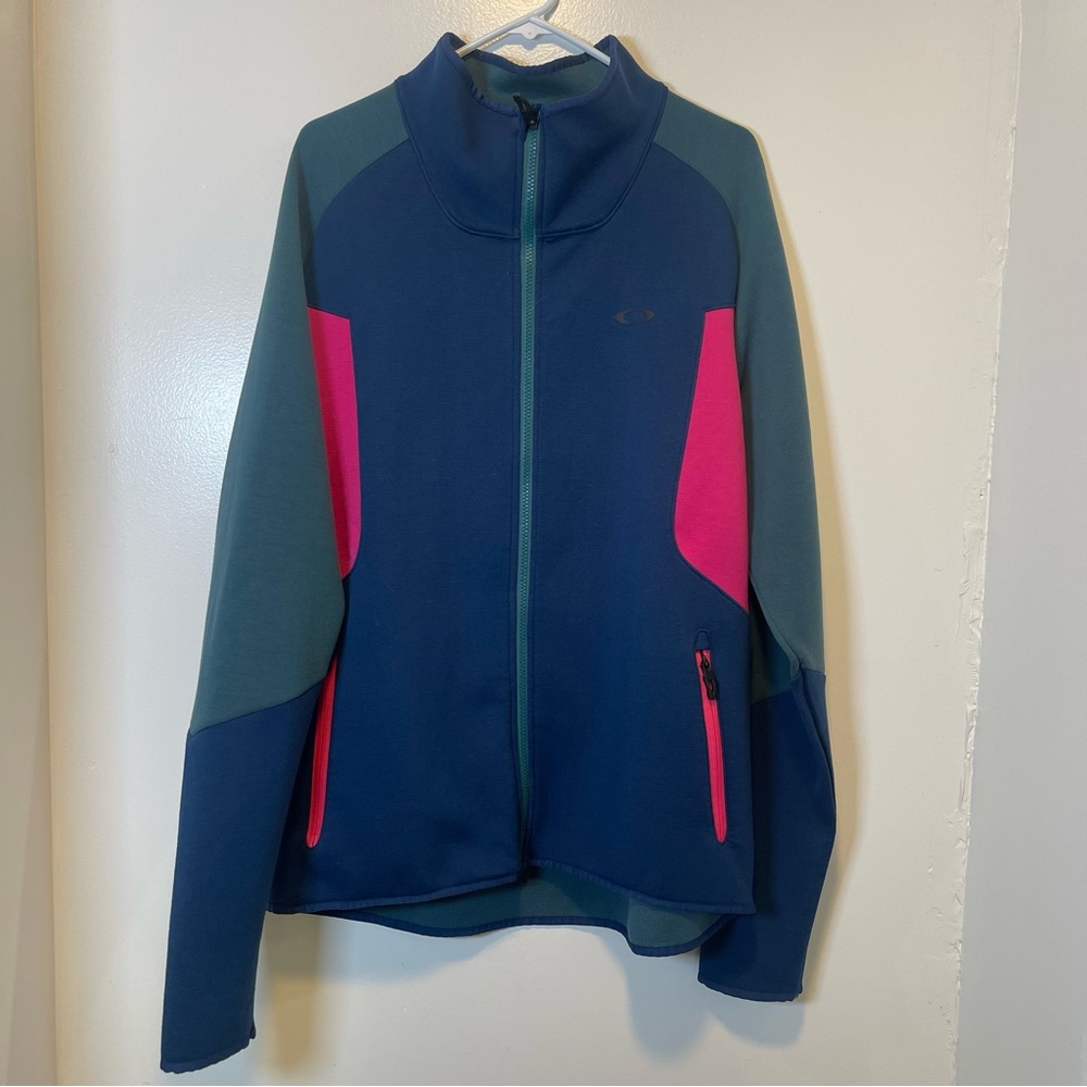 Oakley performance fit jacket men's size XL‎